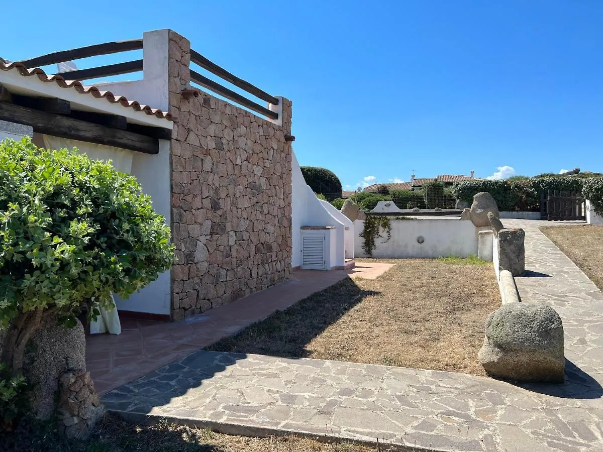 Villa A Few Steps From The Beach Santa Teresa Gallura